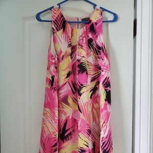 VINCE CAMUTO DRESS SIZE SMALL
